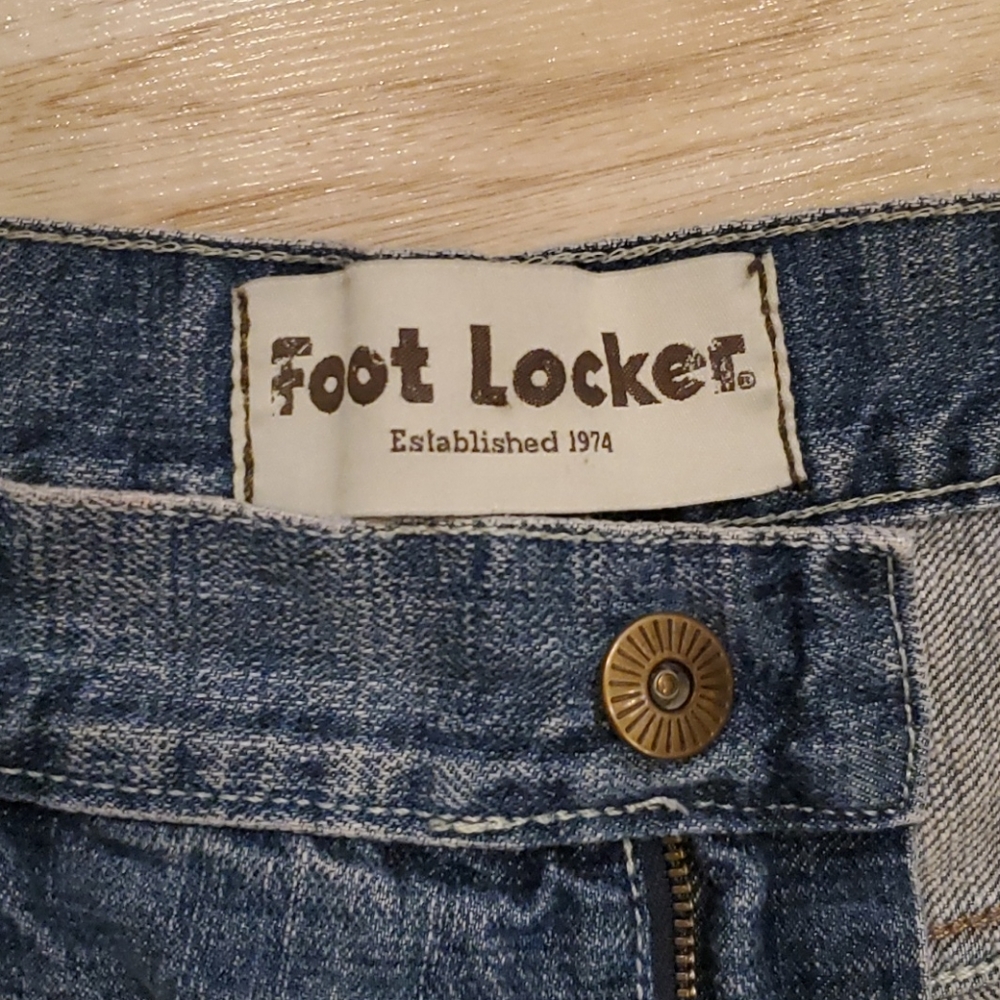 FOOT LOCKER SHORTS - Picture 5 of 11